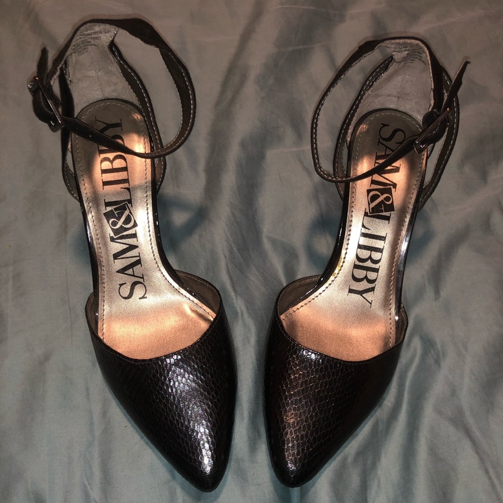 ✨ Little Black Heels ✨